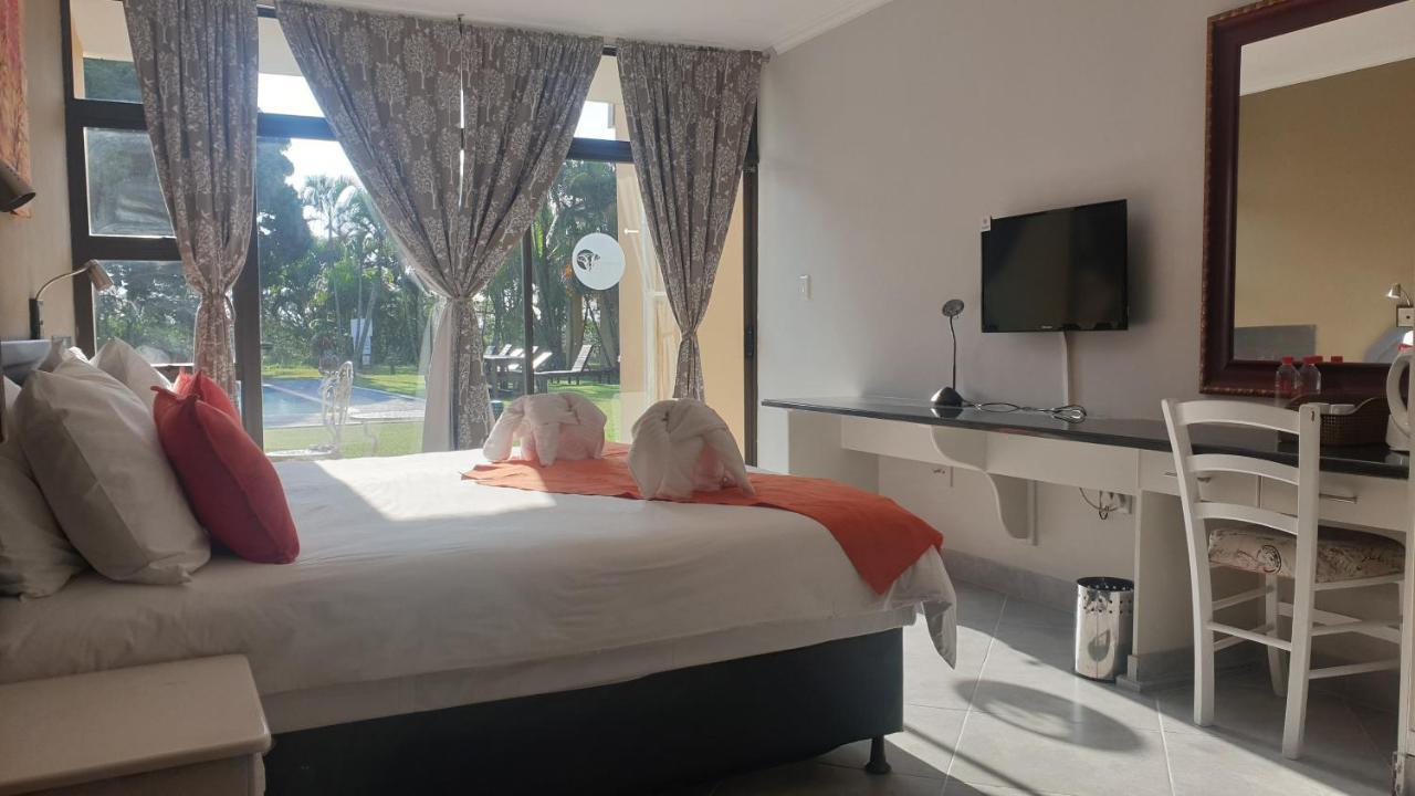 Elephant Lake Hotel Saint Lucia Estuary エクステリア 写真
