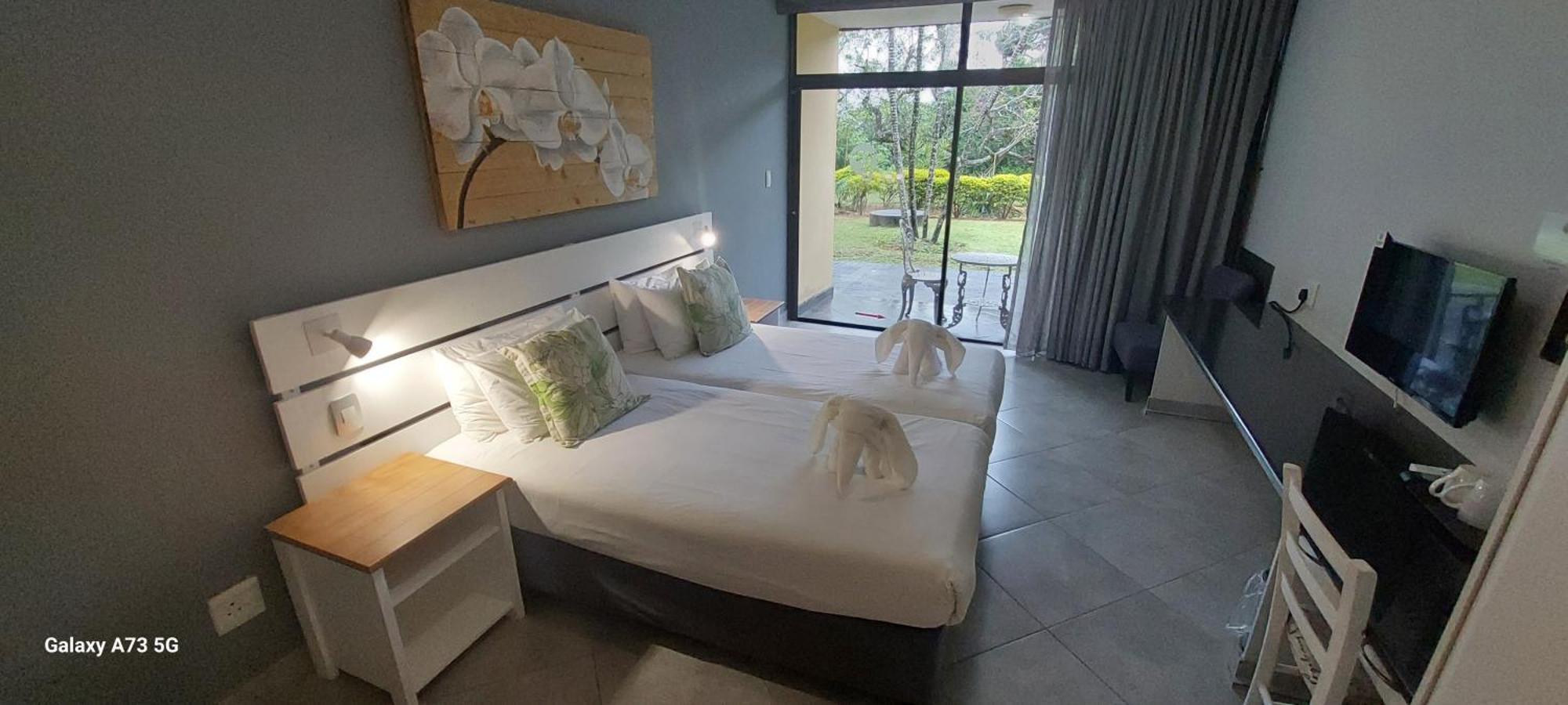 Elephant Lake Hotel Saint Lucia Estuary エクステリア 写真